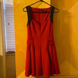 Guess Gorgeous red evening dress!